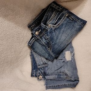 2 Pair Ladies Denim Shorts 1Pr SILVER JEANS CO, 1Pr WILD FABLE Sz 28